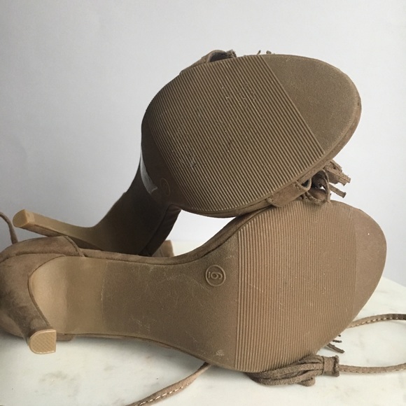 Sexy Suede Fringe Heels - Picture 5 of 5
